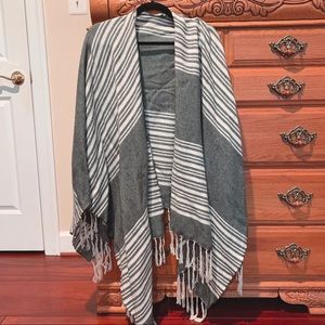 Grey and White Blanket Scarf